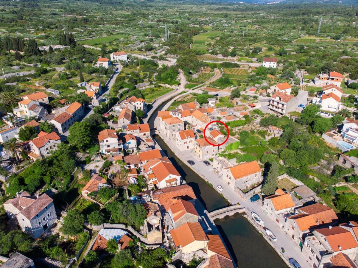 House Tia Villa Vrboska Bagian luar foto